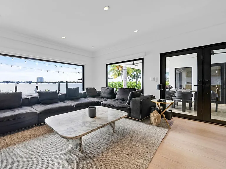 7500 Miami View Dr #SFH — Photo 6