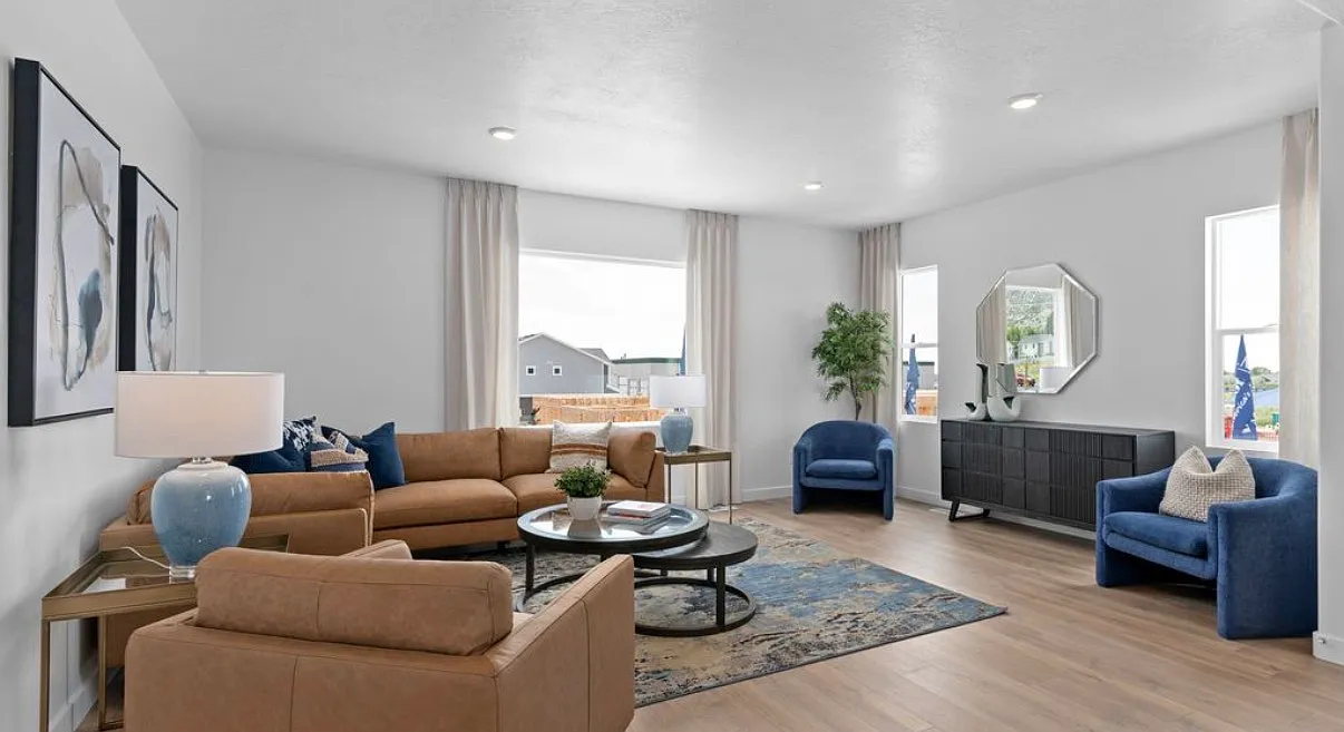 4 bed, 2000 sqft, $2,350 — Photo 3