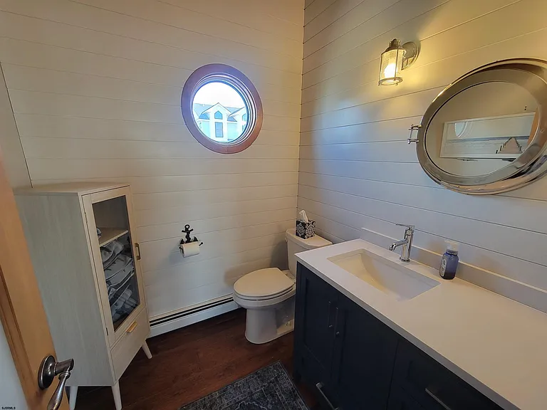 8601 Fulton Ave — Photo 37