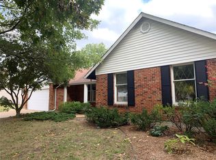 3632 Viembra Dr, Florissant, MO
