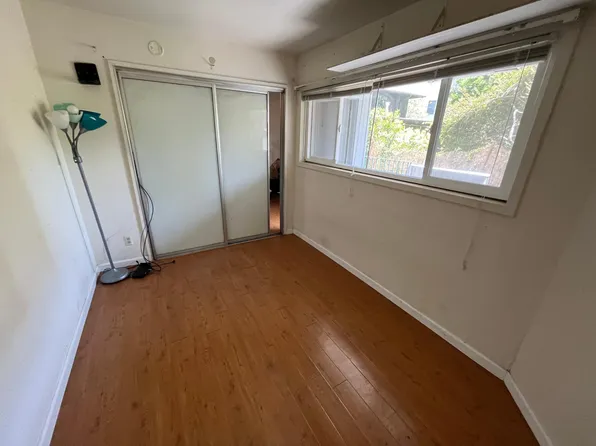 2612 Hillegass Ave #1, Berkeley, CA 94704