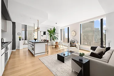 11 Hoyt Street, #18E