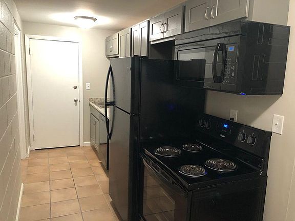3rd image of 2113 Belmont Blvd APT 8