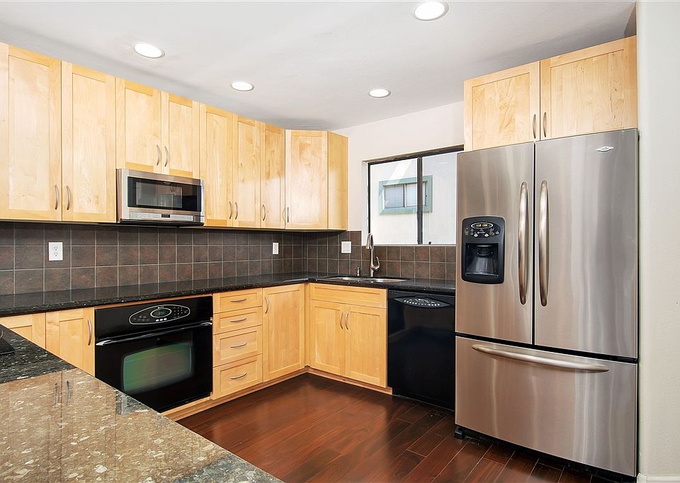 1st image of 943 Torrance St APT 7