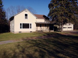 36 Old State Rd, Ausable Chasm, NY 12911