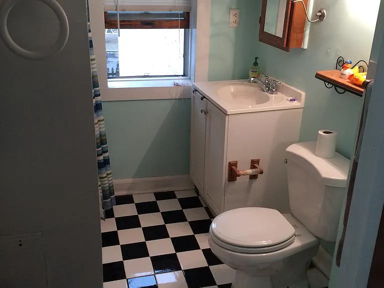 4876 Ogle St — Photo 13