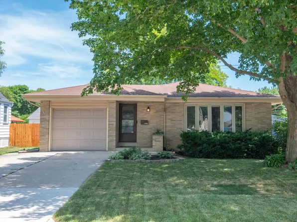 1110 S 118th STREET, West Allis, WI 53214