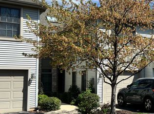 196 Crescent Dr, Hershey, PA 17033