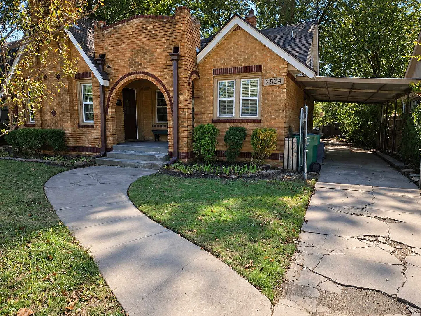 3 bed, 1627 sqft, $1,800 — Photo 2
