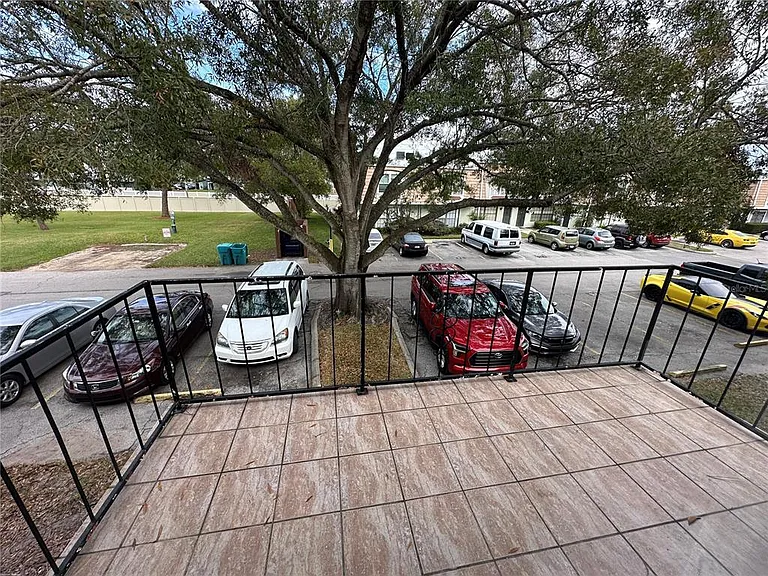 6020 Village Cir #6020 — Photo 9