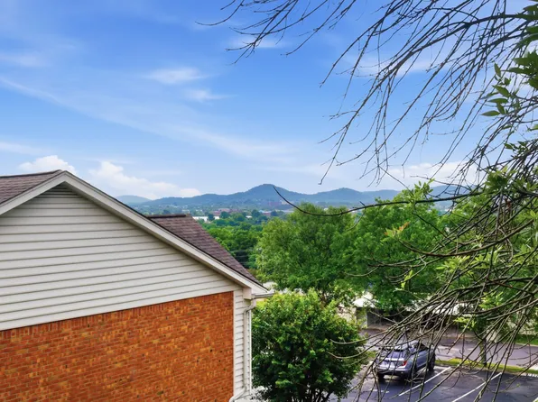 1604 Brentwood Pointe, Franklin, TN 37067