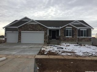 1617 W 1000 S, Syracuse, UT 84075