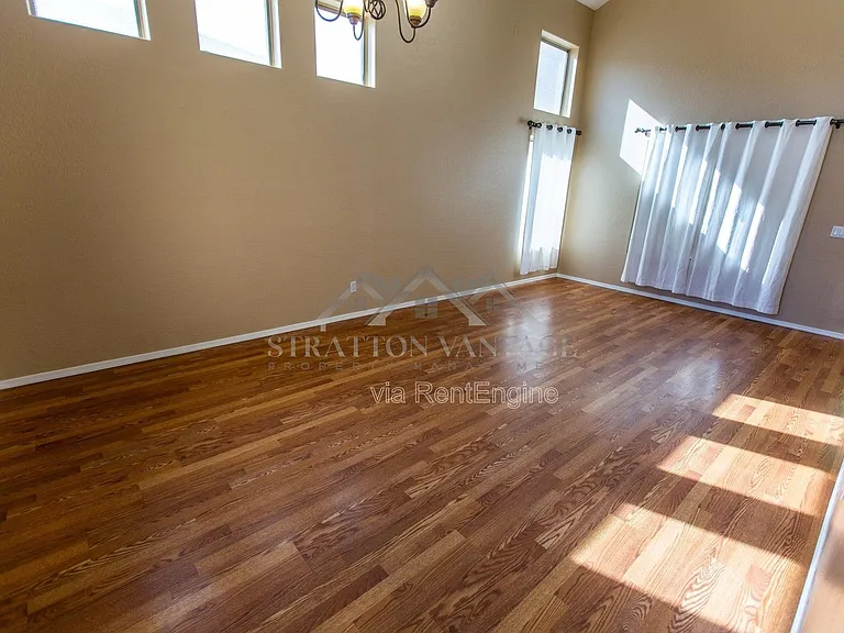 4323 E Ivanhoe St — Photo 9