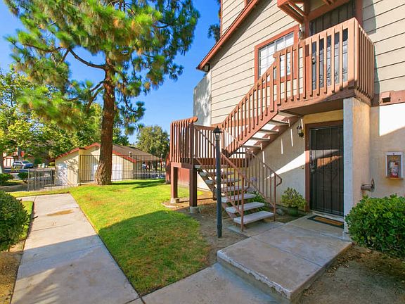 3rd image of 824 Tamayo Dr APT 2