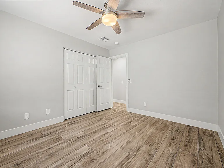 3027 W Tierra Buena Ln — Photo 19