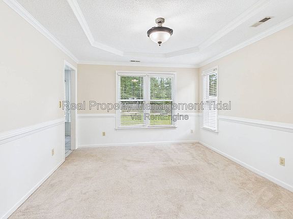 5th image of 7 Stephen Conway Ct