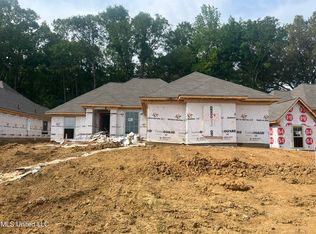 511 Silver Hill Dr, Pearl, MS