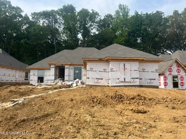511 Silver Hill Dr, Pearl, MS 39208