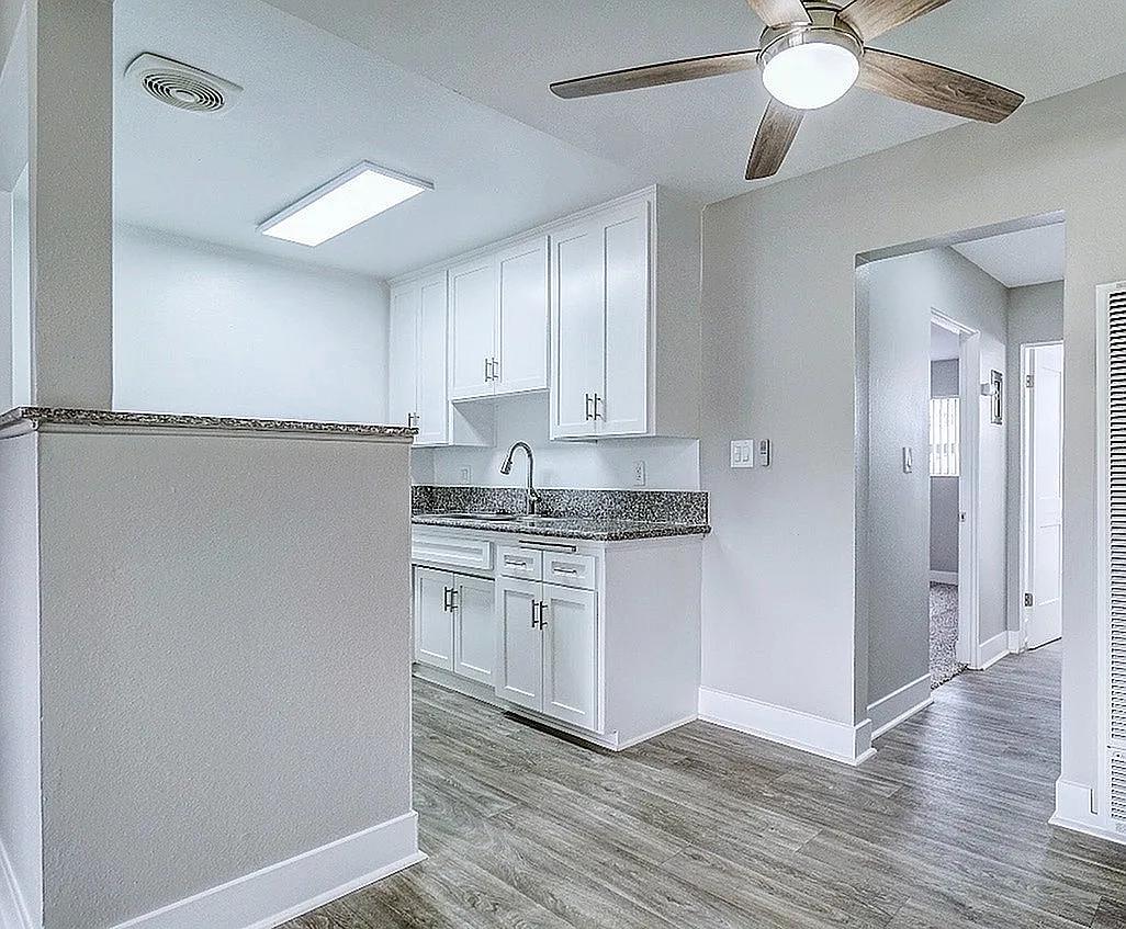 Westminster Manor — Photo 2