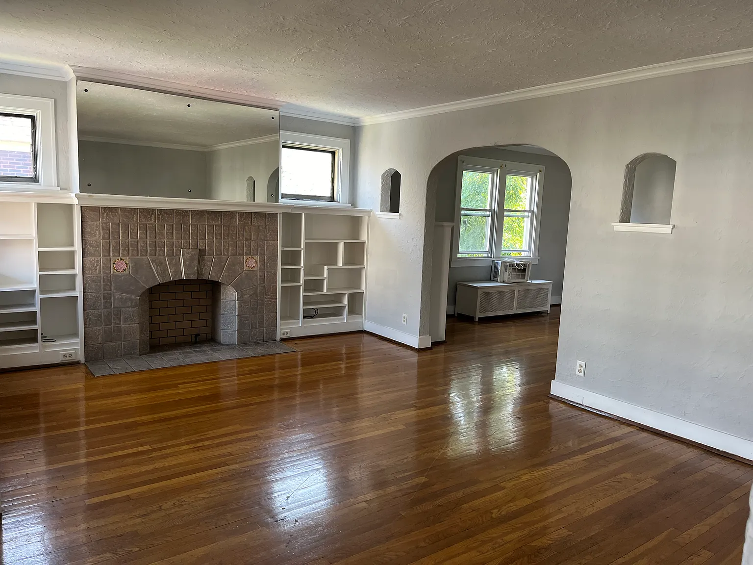 2 bed, $1,125 — Photo 1