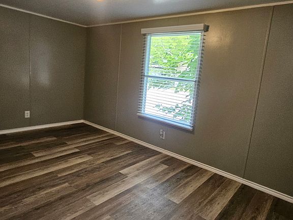 3rd image of 614 Summerhaven Dr #614