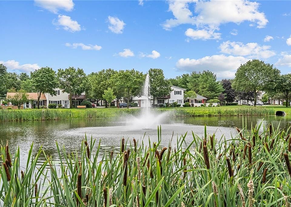 Wethersfield Commons 724 Manomet Ct Warwick RI Zillow