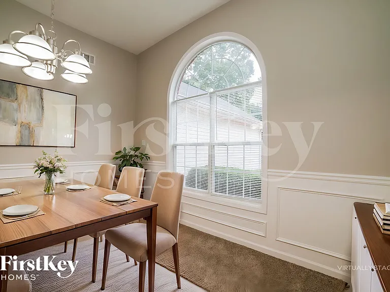 1360 Princeton View Ct — Photo 6