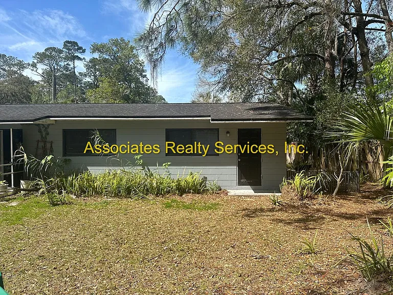 3200 NW 21st St — Photo 1