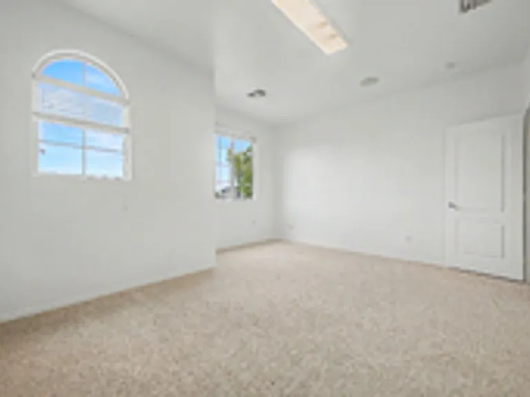 4947 E Odessa Dr — Photo 14