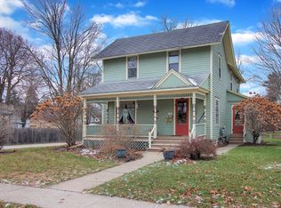 226 E Hamlin St, Eaton Rapids, MI