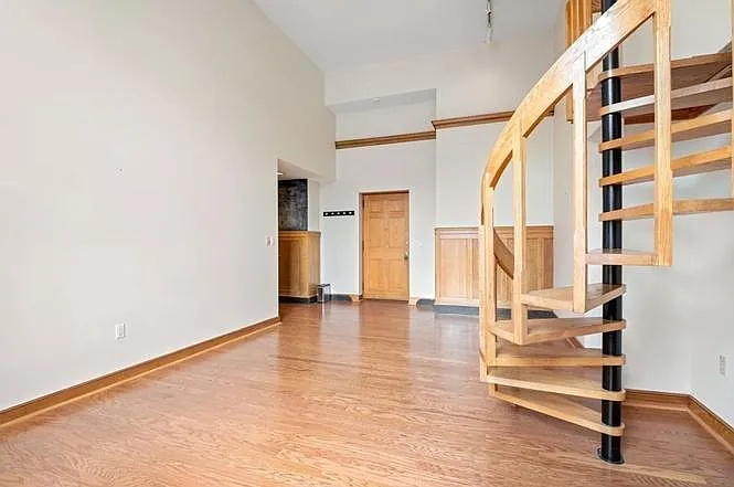 16 Balmoral St #103 — Photo 4