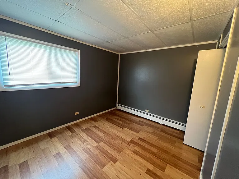 3614 Sternberg Ave — Photo 8