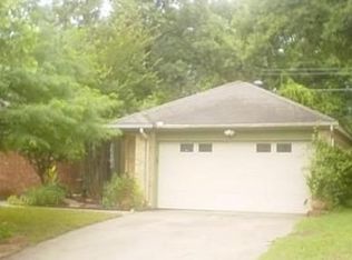 207 Lydia Cir, Irving, TX 75060