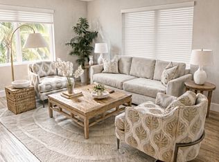 780 10th Ave S APT 5, Naples, FL 34102