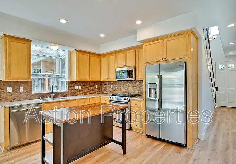 116 College Ave — Photo 8