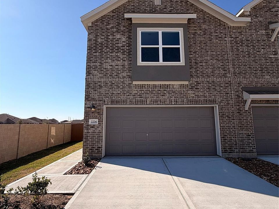 1st image of 2226 Salinas Dr