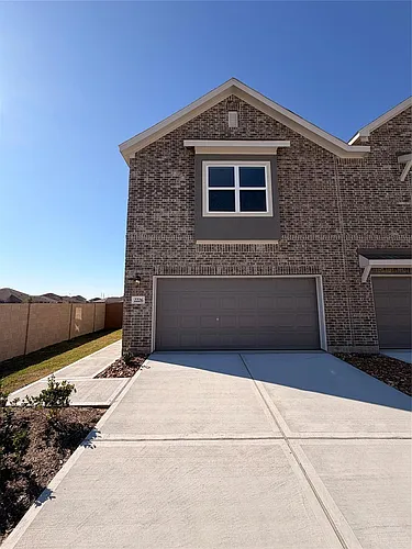 2226 Salinas Dr Photo 1