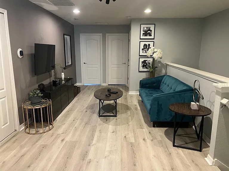 8831 Geneve Ct — Photo 5