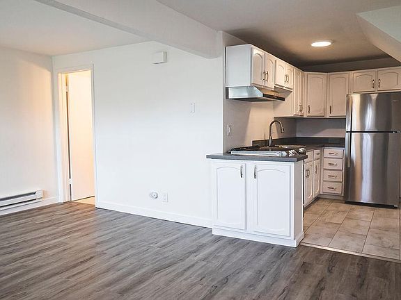 3rd image of 1089 Kansas St #1