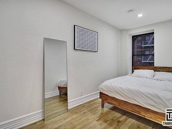 3rd image of 158 E 102nd St #3B