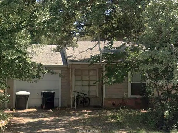 708 Inlow Blvd, College Station, TX 77840