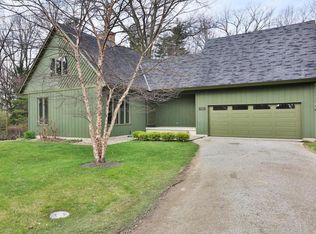 135 Forest Ridge Pl, Columbus, OH 43235