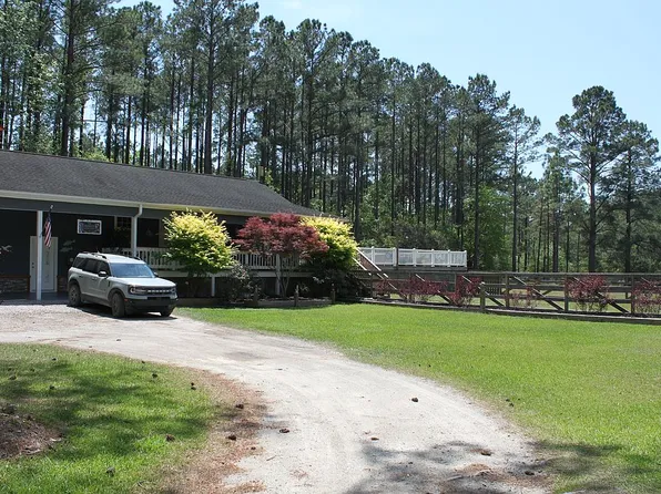 205 Mill Creek Rd, Stella, NC 28582