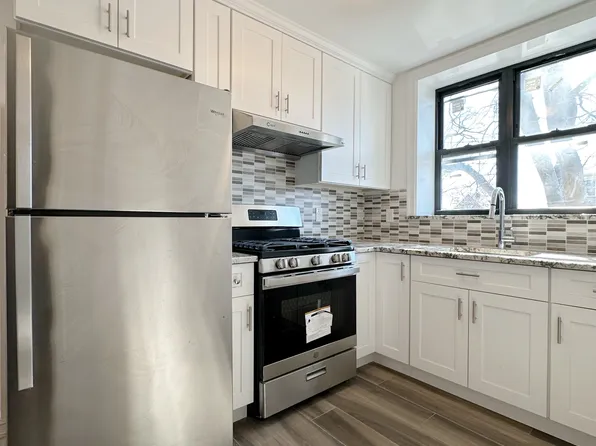 8315 13th Avenue image 4 of 11