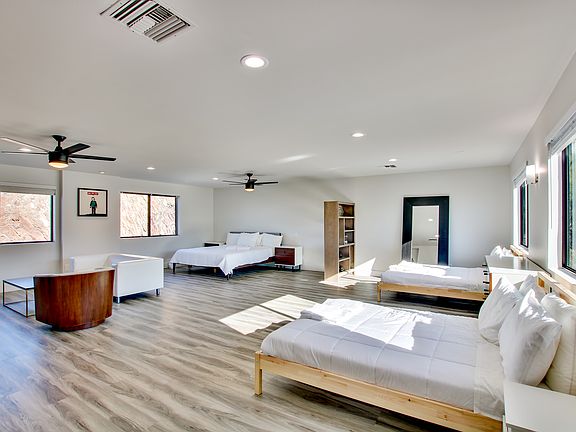 5th image of 2024 E Vista Ave