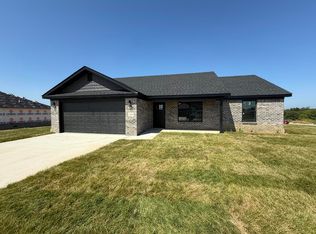 329 Whitley Way, Berea, KY