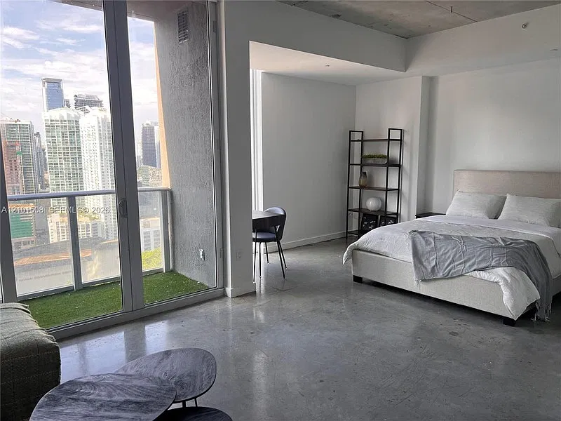 151 SE 1st St #2907 — Photo 2