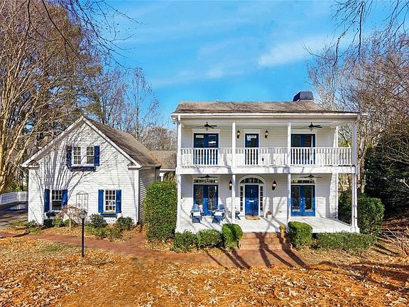 4th image of 80 Fowler Ave