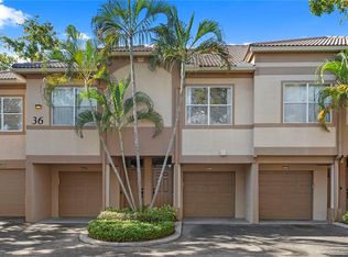 604 Arbor Lake Ln, Tampa, FL 33602