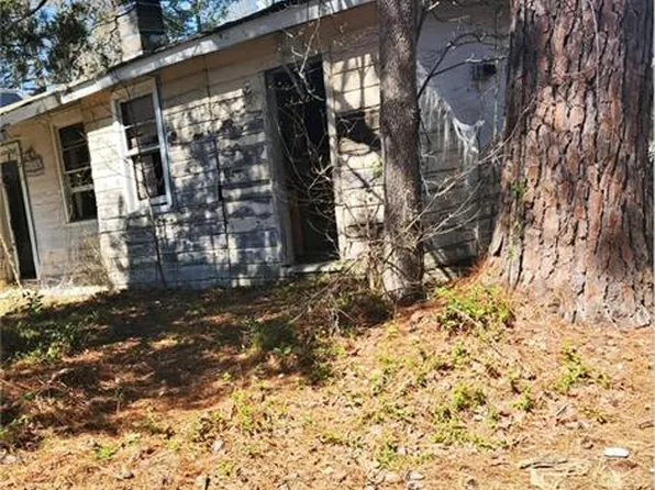 14367 Bethel Church Ln, Smithfield, VA 23430